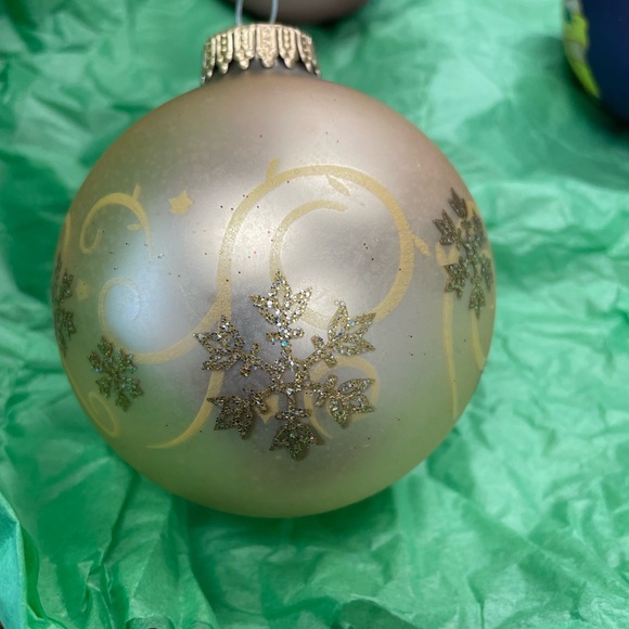 Christmas ornaments 4 Disney Collectable princes ornaments - Picture 7 of 9